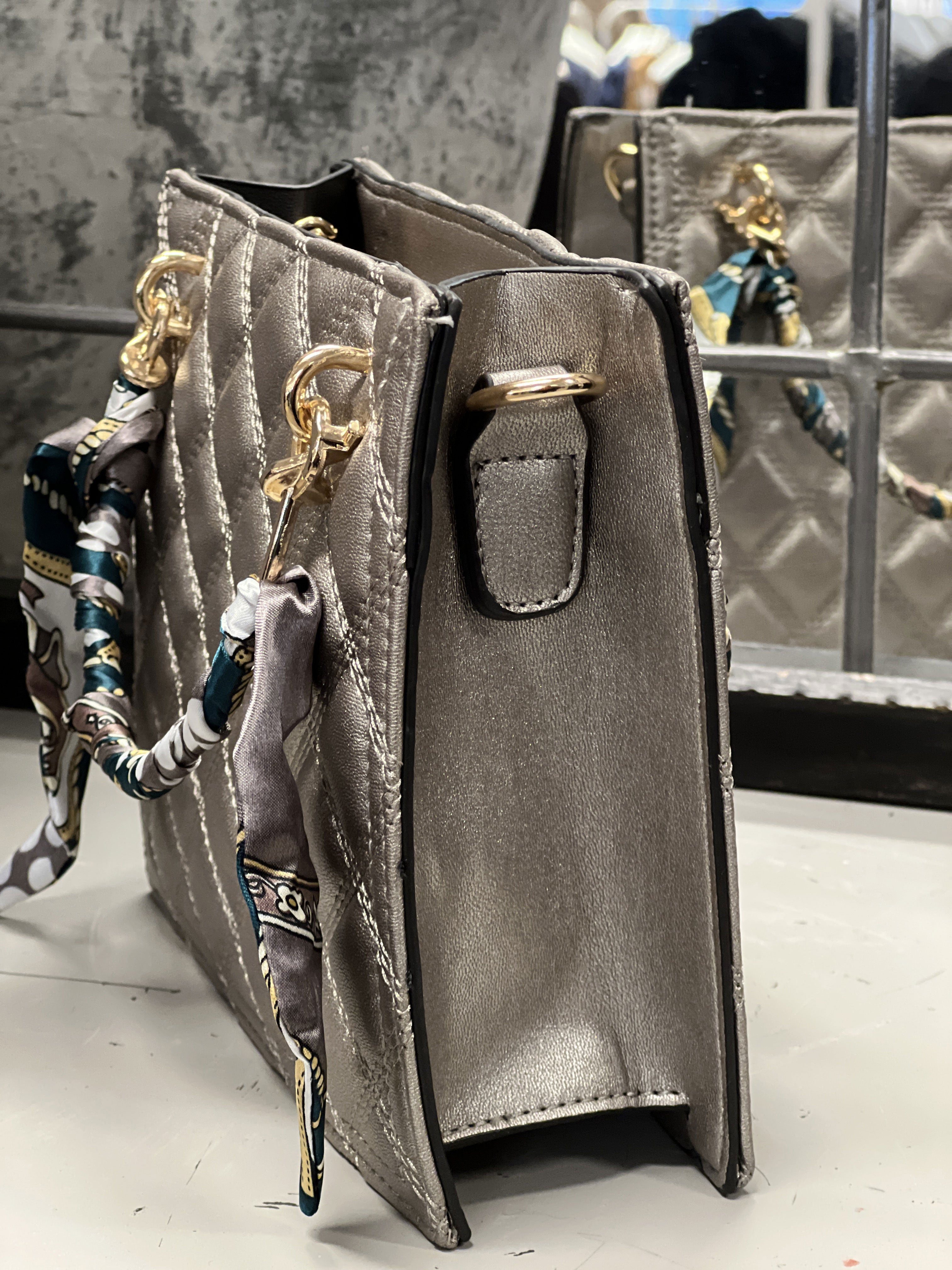 Irena - Lille quiltet taske med tørklæde